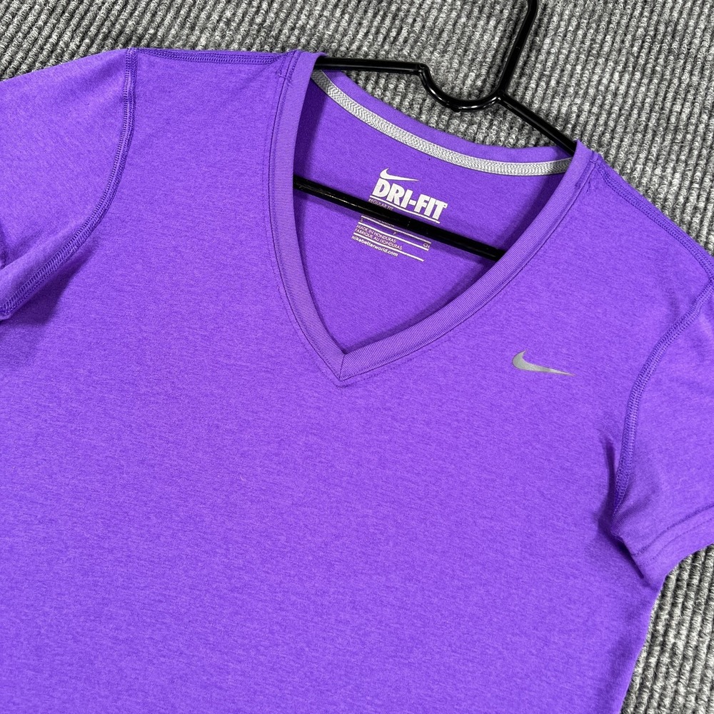 Nike Dri-FIT Shirt Womens Small Purple Athletic Training Running Tee Performance